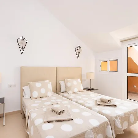 Exclusive Penthouse Playa Vistas 5 Close To Sea And Beach, Aircondition For A Fee, Wifi, Terrace, Heated Pool شقة بلايا ذي لاس أميريكاس